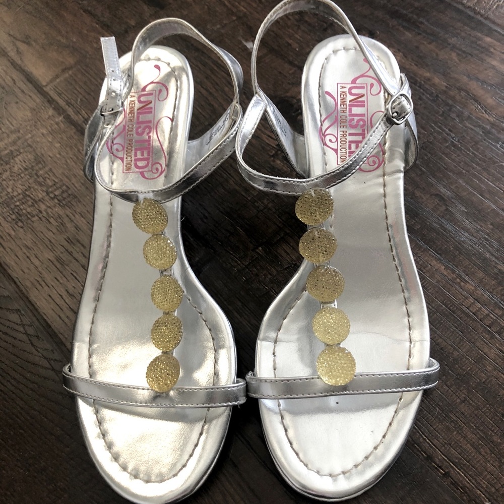 Silver and beaded Pumps 2” heal
